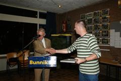 Een hand van Jur Klarenbeek